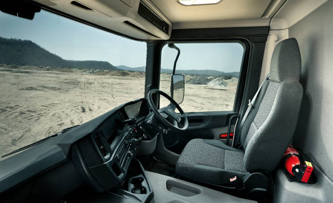 Scania XT premium Tipper: Detail Look | Trucks.cardekho.com