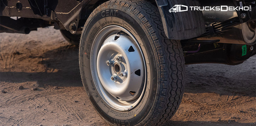 Mahindra Supro Excel diesel comes with 13-inch wheels for rigidity and stability 