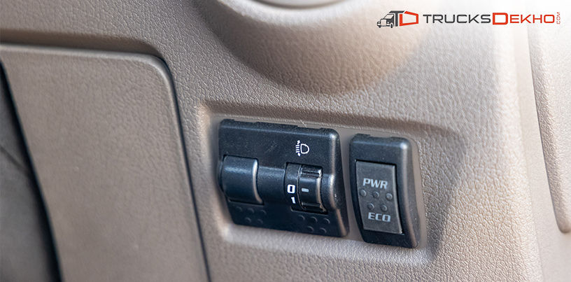 Mahindra Supro Profit Truck Excel Diesel comes with two drive modes - Power and Eco for imporving performance and fuel efficiency
