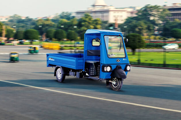 three vilar auto price