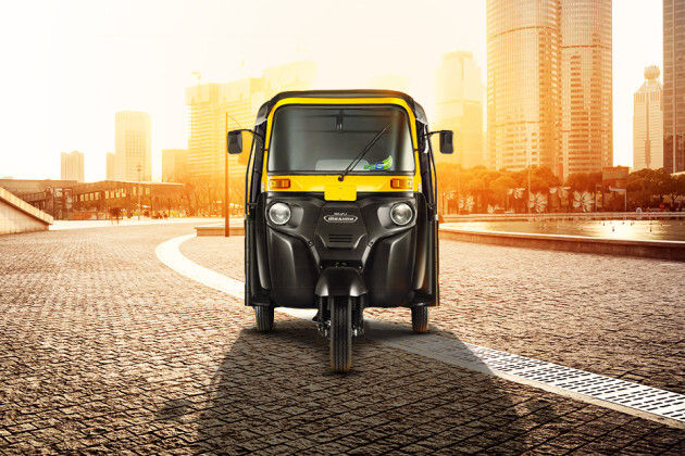 Bajaj Hd Xx Video - Bajaj Maxima X Wide Price in 2023 - Maxima X Wide Auto Rickshaw Mileage,  Loading Capacity