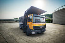 BharatBenz 2832CM