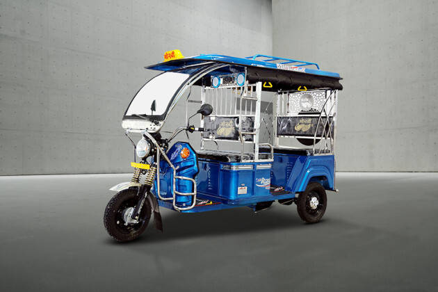 4 seater deals e rickshaw price