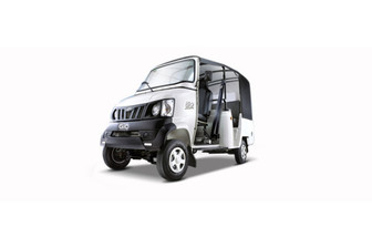 Mahindra GIO Compact Cab