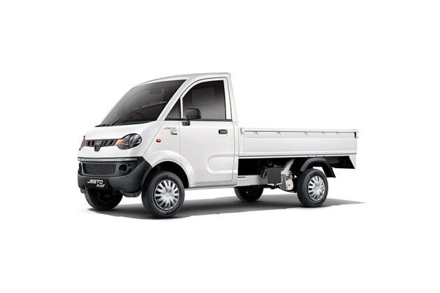 Compare Ashok Leyland Dost Strong vs Mahindra Jeeto | TrucksDekho
