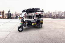 Mini Metro Gold SS Battery Operated E Rickshaw