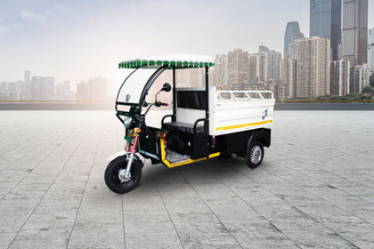 Mini Metro White E Rickshaw Loader