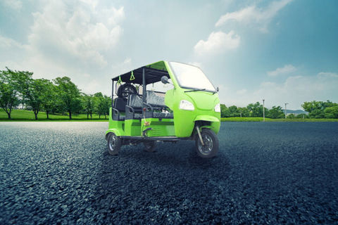 SN Solar Energy Battery Operated Auto Electric Rickshaw 5-Seater/Electric