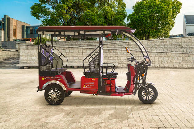 Terra Y4A Sumo Electric Rickshaw, Vehicle Capacity: 4+1 Seater