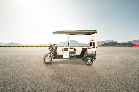 Udaan Battery Operated E Rickshaw 4-Seater/Electric